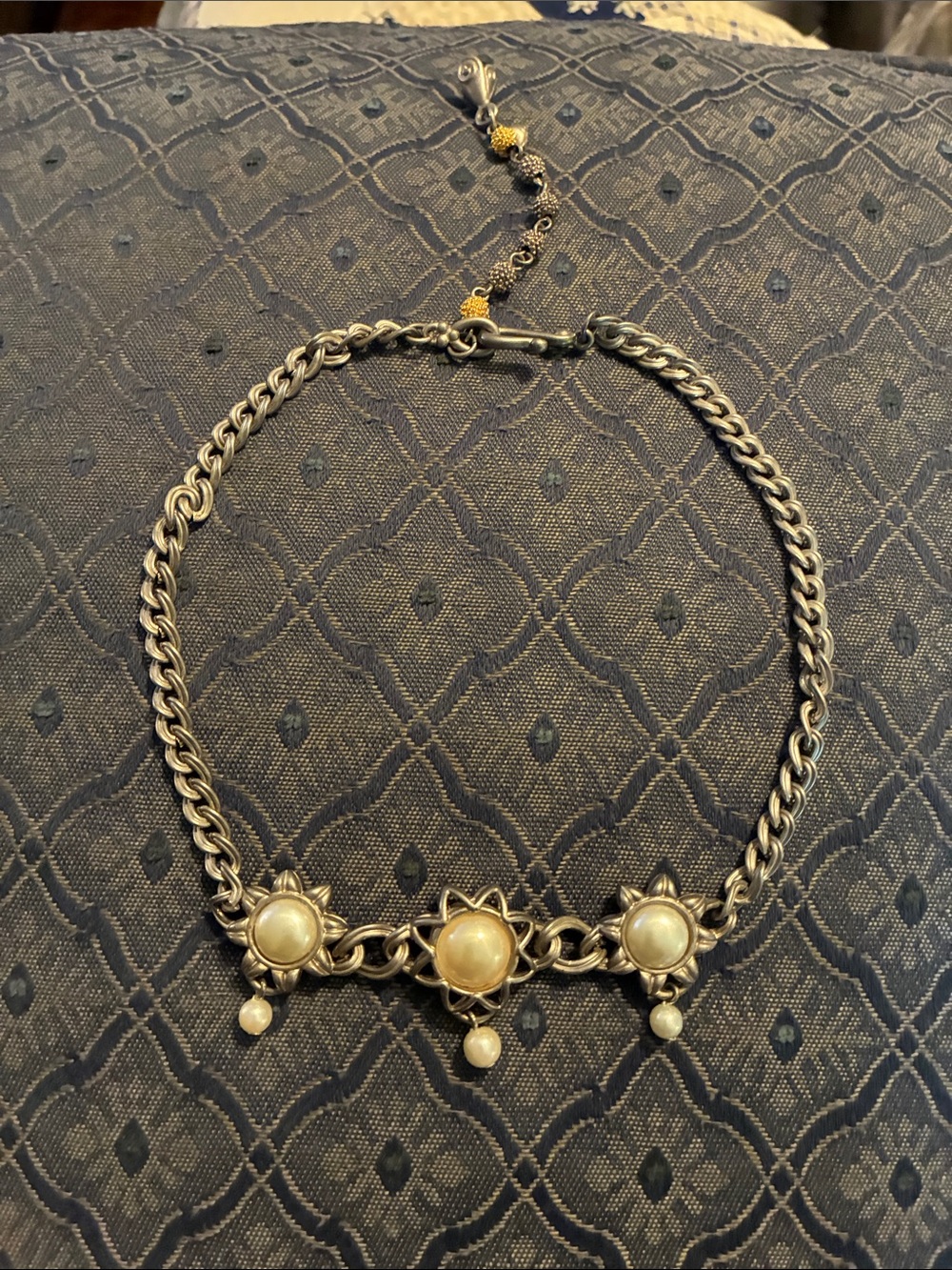 Liz Claiborne Silver-Tone choker with Cream Pearled Accents reversible